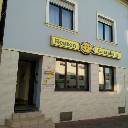 Gastehaus Reuten Bed and Breakfast Ensdorf Esterno foto